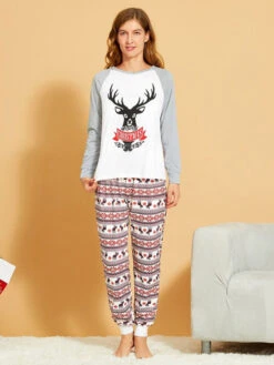 Christmas Family Pajamas Set White Cotton Blend Christmas Pattern Holidays Costumes Homewear -Christmas Costumes Store 20201116163034155136