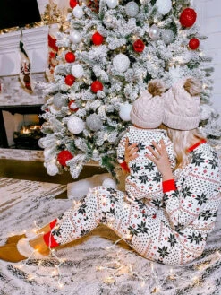 Family Christmas Pajamas For Adult Polyester White Christmas Pattern Pants Top 2-Piece Set -Christmas Costumes Store 202111261605476108733