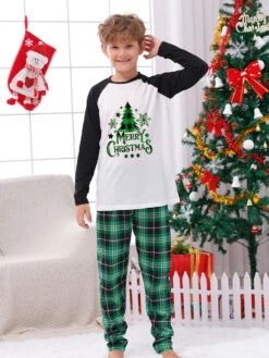 Family Christmas Pajamas Adult's Toddler's Christmas Pattern Plaid Pants Top Sets 13 Family Christmas Pajamas Adult's Toddler's Christmas Pattern Plaid Pants Top Sets -Christmas Costumes Store 202212081414312513956
